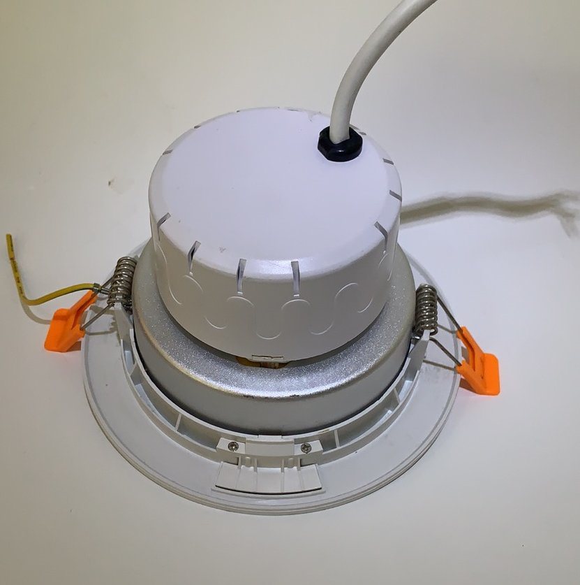 Emergency LED Downlight with Rechargeable Battery Non-Maintained